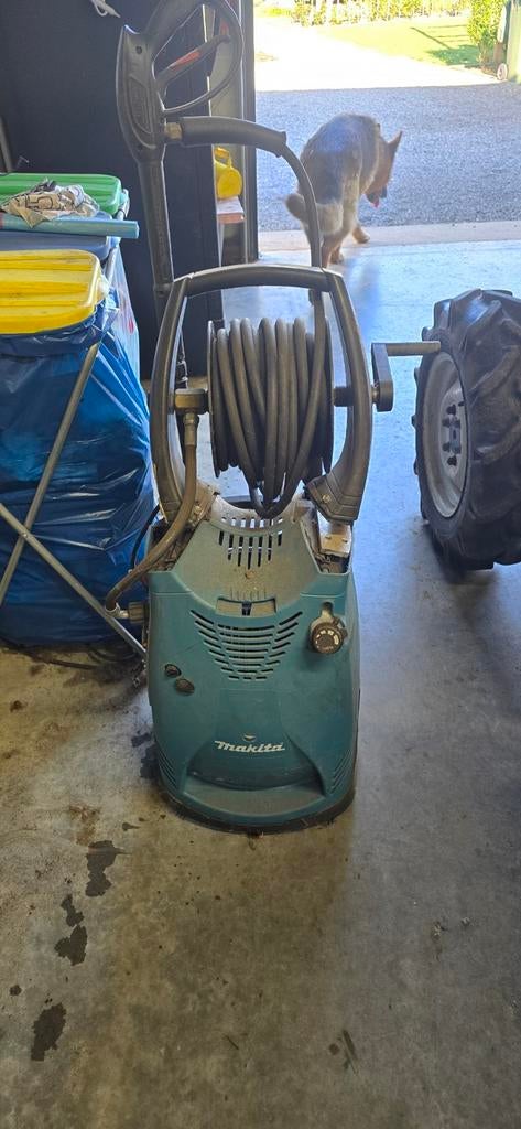 Hogedrukreiniger makita, Ophalen