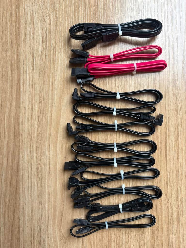 HDMI , Fan Splitters , Fan Extentions , SATA, Ophalen, Zo goed als nieuw