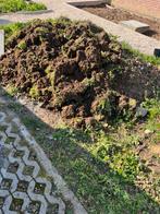 Gratis grond met stenen en onkruid in, Ophalen