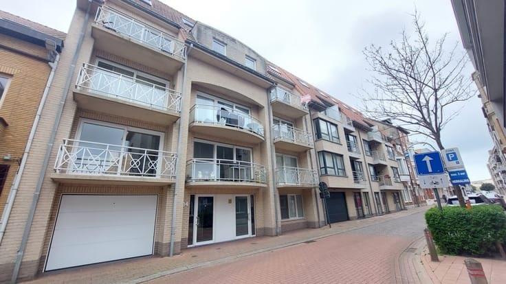 Bel appartement en duplex à vendre à Bredene !, Immo, Maisons à vendre, 258 kWh/m²/an, Bredene, 2 pièces, Appartement