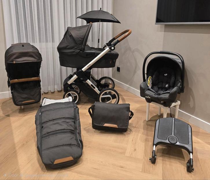 Complete Mutsy evo Explorer
limited edition 3in1 kinderwagen, Kinderen en Baby's, Kinderwagens en Combinaties, Zo goed als nieuw