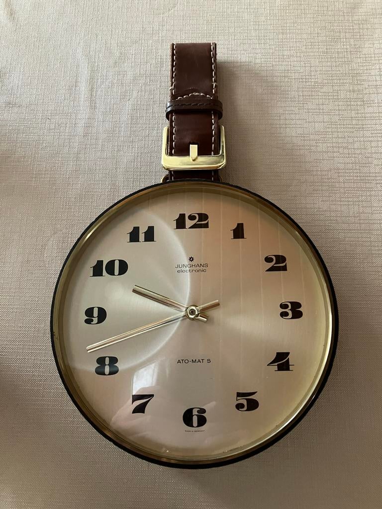 Junghans vintage klok, Handtassen en Accessoires, Horloges | Antiek, Ophalen
