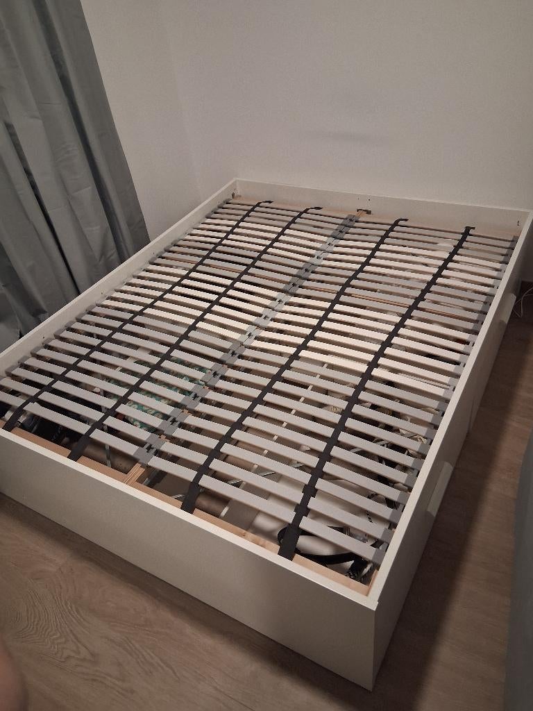 !GRATIS! bed Ikea, Ophalen, Gebruikt, Wit, Tweepersoons