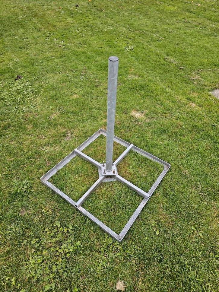 Tegelvoet / statief voor satelliet / satellietschotel, zgan, Kleding | Dames, Kledingrekken, Ophalen