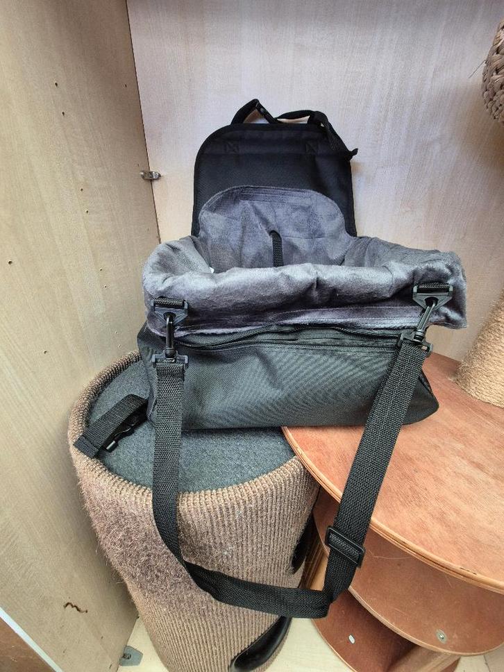 Autostoel hond Geel Brussel Putte, Dieren en Toebehoren, Honden-accessoires, Zo goed als nieuw, Ophalen of Verzenden