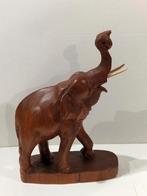 Groot houten olifant met slagtanden, Enlèvement ou Envoi