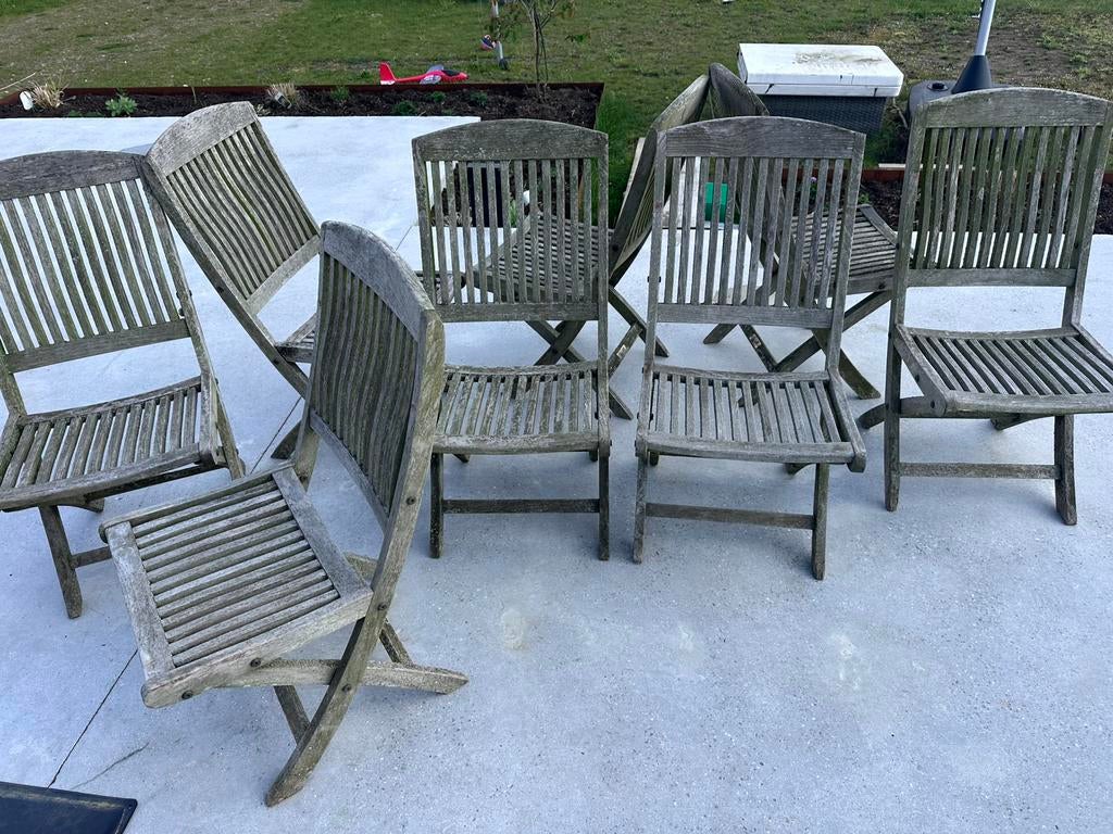 8 Houten tuinstoelen teak, Ophalen, Zo goed als nieuw