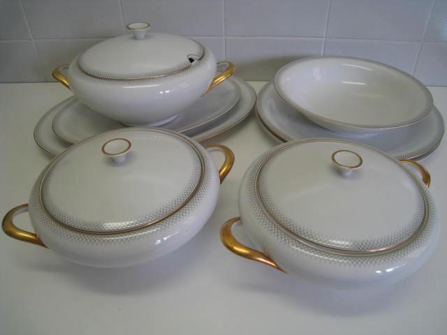 Porselein servies 96 stuk Bavaria Tirschenreuth 2904 Germany, Antiek en Kunst, Antiek | Servies compleet, Ophalen