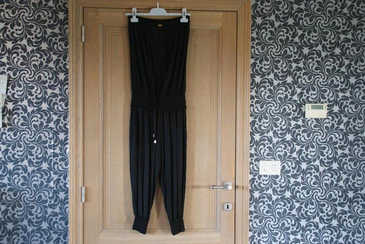 Zwarte Jumpsuit merk kocca maat XS in NIEUWE staat, Kleding | Dames, Jumpsuits, Zo goed als nieuw, Maat 34 (XS) of kleiner, Zwart