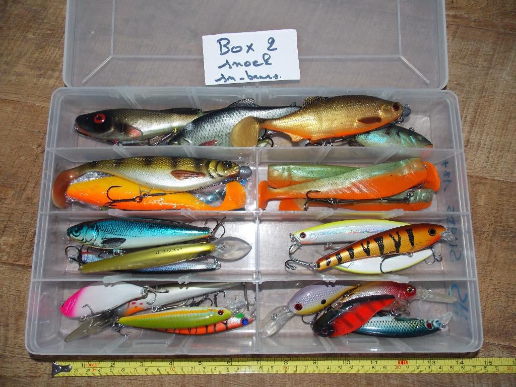 Boxen kunstaas voor snoekbaars -baars, Ophalen of Verzenden, Nieuw, Complete set