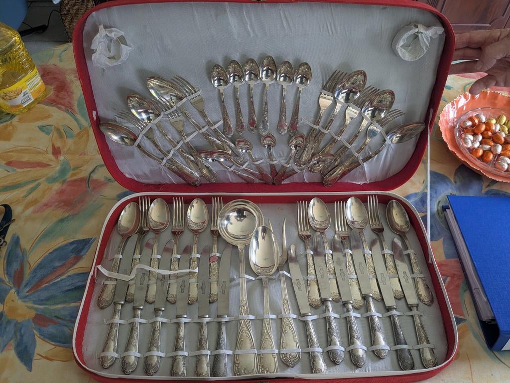 Couverts en argent des années 1960 et 1960 dans leur étui d', Antiquités & Art, Antiquités | Couverts, Enlèvement ou Envoi