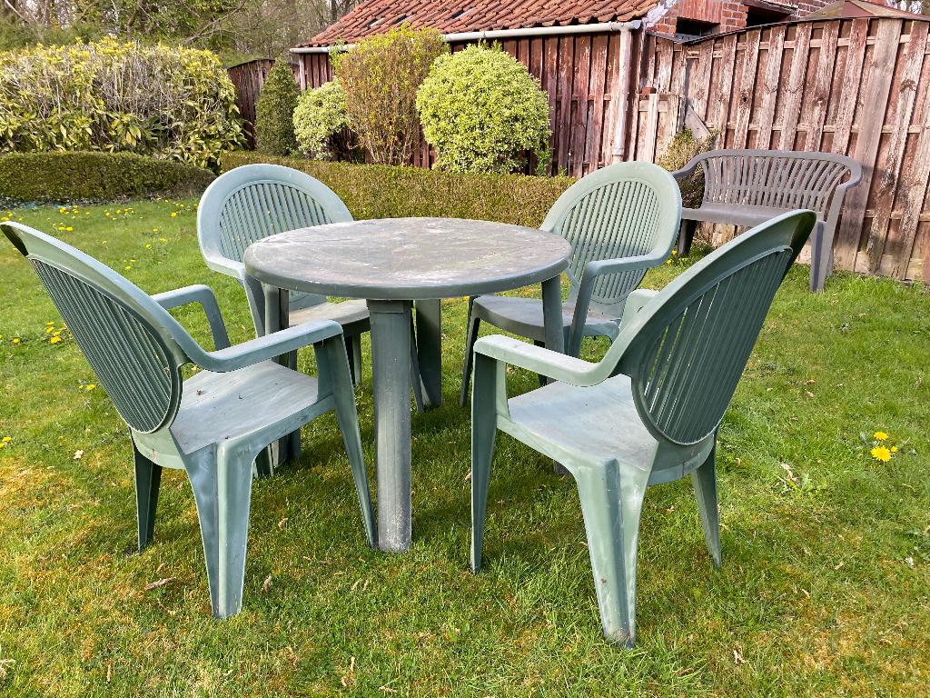 Tuintafel met 4 stoelen, Tuin en Terras, Ophalen, 4 zitplaatsen, Kunststof, Gebruikt