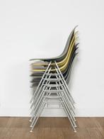 Chaises VINTAGE en fibre de verre par Charles & Ray Eames, Enlèvement