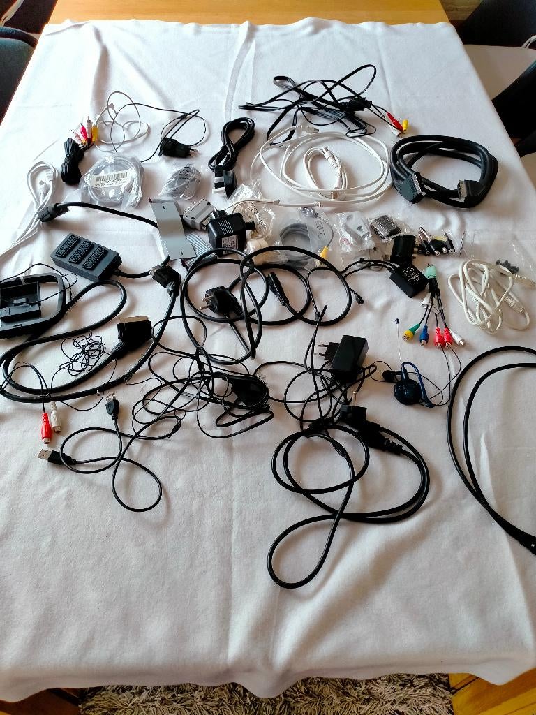 div bekabeling games systemen en andere, Games en Spelcomputers, Games | Pc, Ophalen of Verzenden, Zo goed als nieuw, Overige genres