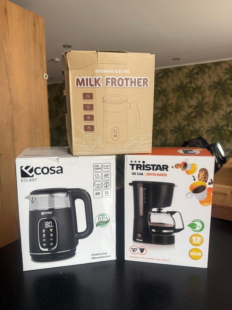 Mousseur à lait + Cafetière + Mixeur + Bouilloire, Electroménager, Enlèvement ou Envoi, Comme neuf