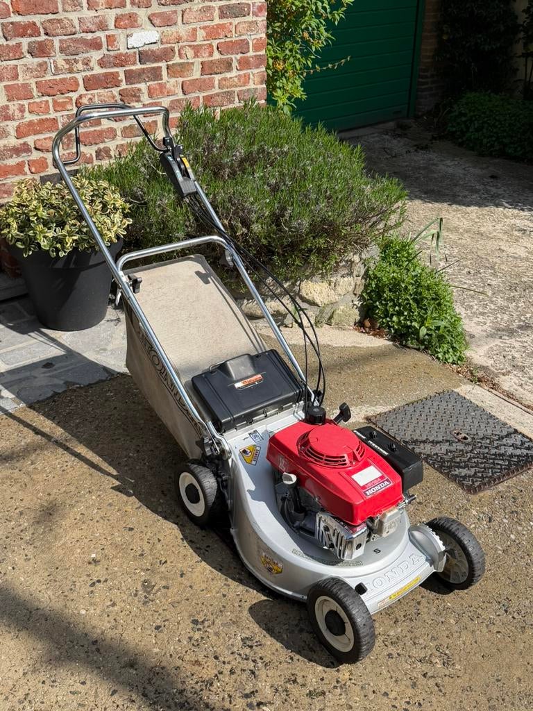 Tondeuse a moteut honda hr194, Jardin & Terrasse, Tondeuses à gazon, Enlèvement ou Envoi, Comme neuf