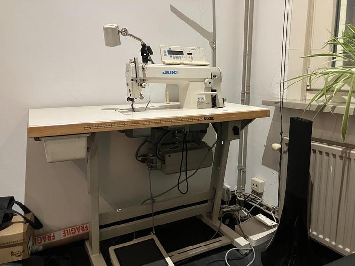 Industriële naaimachine Juki, Hobby & Loisirs créatifs, Machines à coudre & Accessoires, Utilisé, Machine à coudre, Industrie
