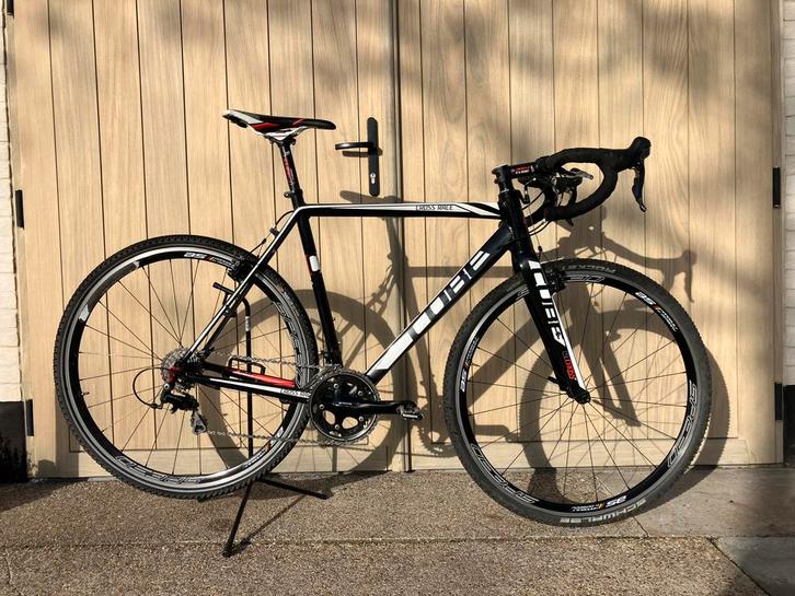 Cube cross race, Vélos & Vélomoteurs, Vélos | Vélos de course, Utilisé, 15 à 20 vitesses, 28 pouces, Aluminium, 53 à 57 cm, Enlèvement