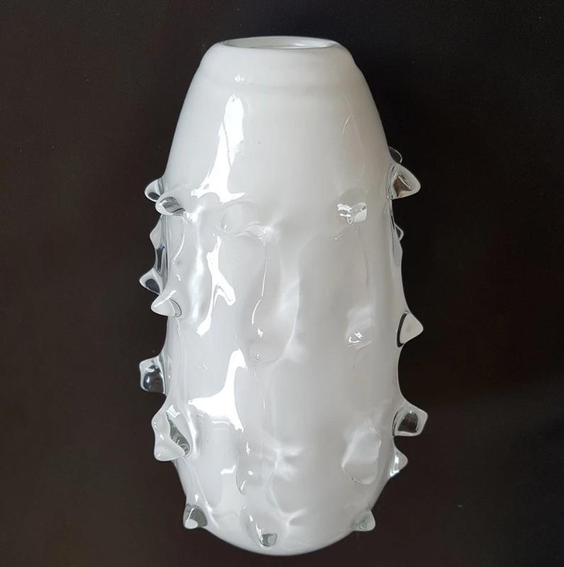 Italiaanse Rostrato handgeblazen glazen vaas, Antiek en Kunst, Ophalen of Verzenden