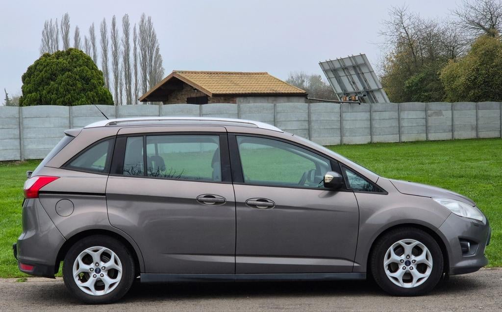 Ford grand c max 16tdci 195mkm 7places 2012.4700€ ctok, Autos, Euro 5, 7 places, Boîte manuelle, 5 portes