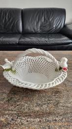 Beau plat ancien en porcelaine avec des oiseaux, Enlèvement ou Envoi