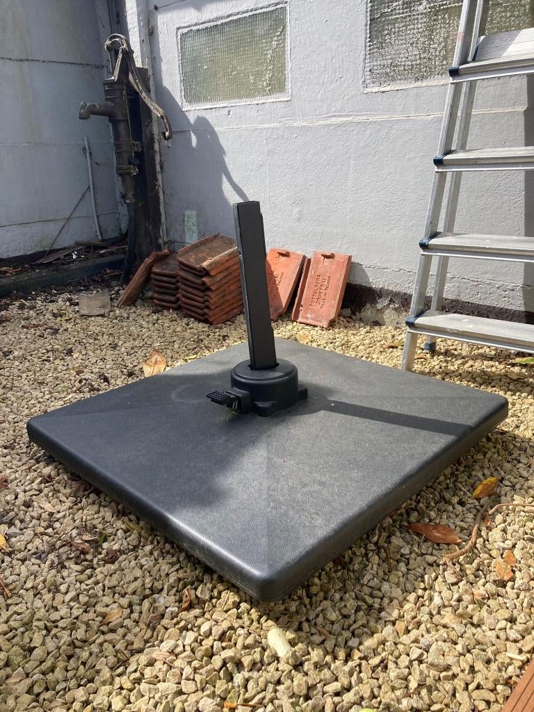 Parasolvoet zwart beton 70 kg met wieltjes, Tuin en Terras, Ophalen, Gebruikt, Minder dan 1 meter, Parasolvoet