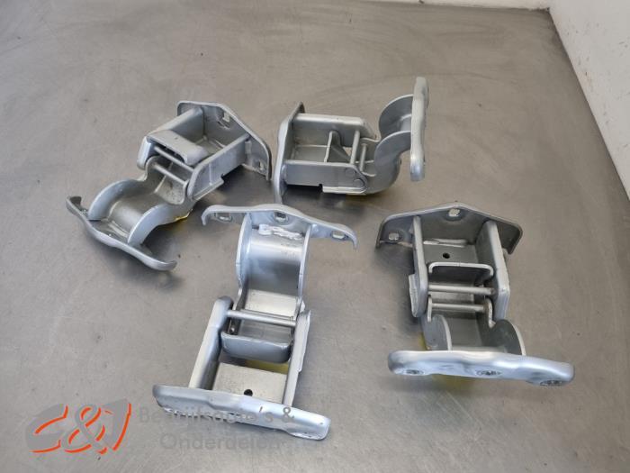 Kit charnières d'un Fiat Talento, -, 3 mois de garantie, Utilisé, Fiat