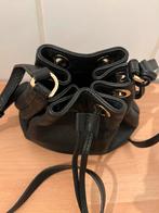 Michael kors crossbody met trekkoord in leder, Enlèvement, Neuf, Noir, Sac à bandoulière