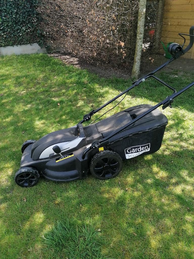 Grasmachine, Jardin & Terrasse, Tondeuses à gazon, Enlèvement, Comme neuf, 40 à 49 cm, Tondeuses à gazon électriques