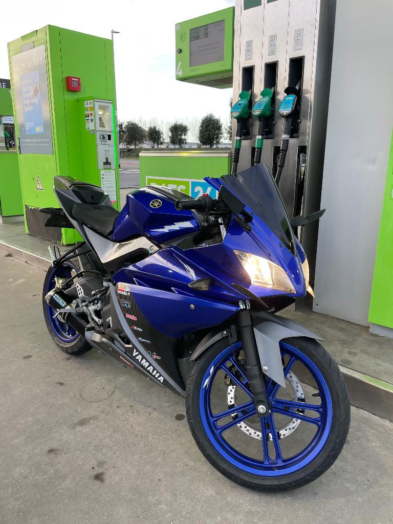 Yamaha YZF R125, Motos, Motos | Yamaha, Permis Moto A1 minimum, 1 cylindre, 125 cm³, Jusqu'à 11 kW