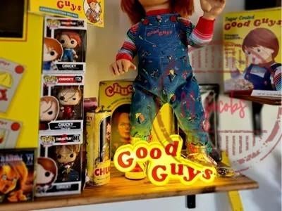 Cette lampe LED Good Guys est le complément parfait à tout, Collections, Enlèvement ou Envoi, Neuf, Table lumineuse ou lampe (néon)