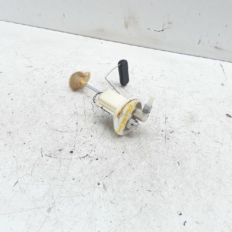 TANKVLOTTER Subaru Outback (BP) (01-2003/09-2009), Gebruikt, Subaru