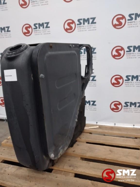 Occ Réservoir AdBlue Volvo FH Euro 5 20856473, Autos : Pièces & Accessoires, Pièces camion, Volvo, Systèmes à carburant, Utilisé