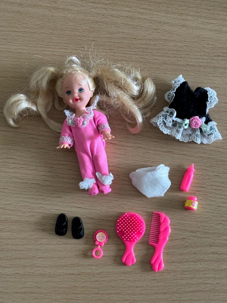 Barbie 1994 Bedtime Fun Baby Sister ( vintage ), Kinderen en Baby's, Speelgoed | Poppen, Ophalen of Verzenden, Gebruikt, Barbie