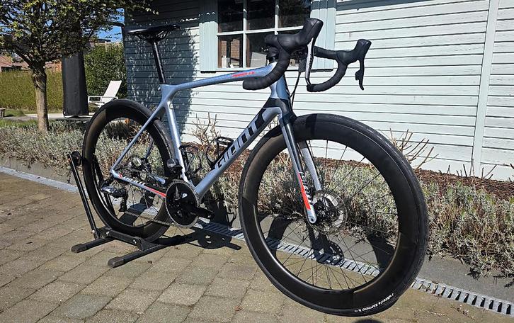 Roues Giant TCR Adv. Pro 1 Sram Force AXS 12sp + Carbon, Vélos & Vélomoteurs, Vélos | Vélos de course, Comme neuf, Giant, Carbone