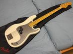Squier Chris Aiken precision bass, Musique & Instruments, Instruments à corde | Guitares | Basses, Enlèvement, Comme neuf, Électrique