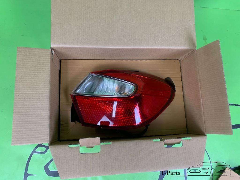 hyundai i10 achterlicht links 92402K7000 nieuw 92402K7000, Gebruikt, Heolleung-ro 12
06797  Seoul, Info@hyundai.com, Hyundai