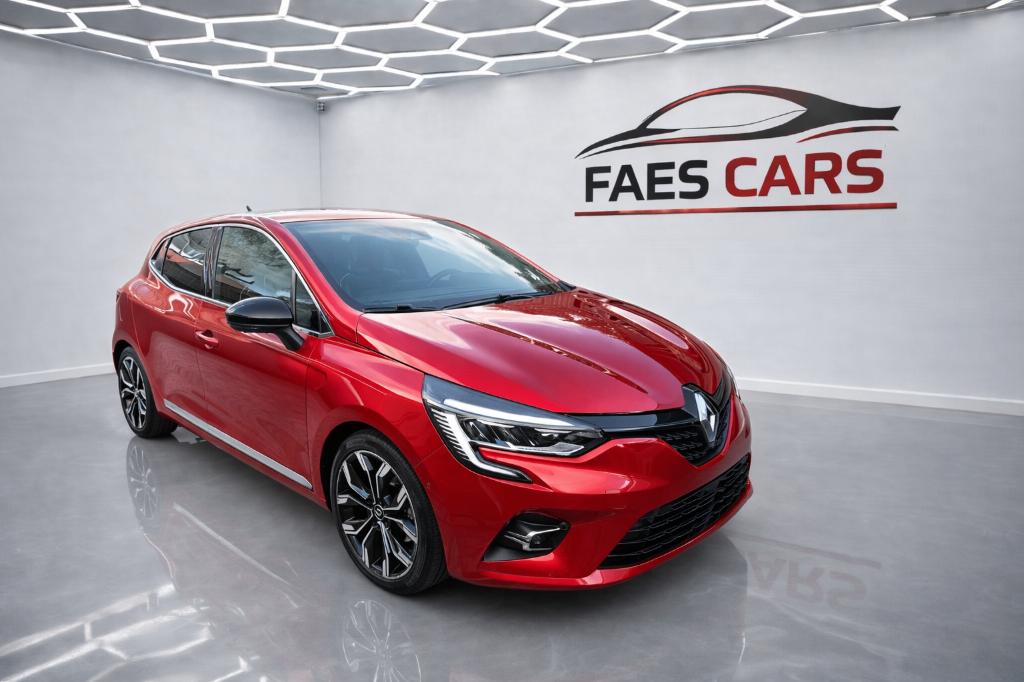 Clio benzine automaat top uitvoering, Auto's, Renault, Bedrijf, Te koop, Clio, Benzine, Euro 6, Berline, 5 deurs, Automaat, Rood