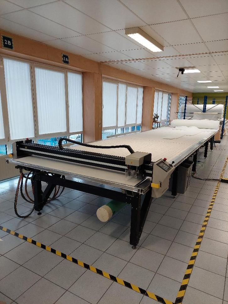 table de découpe automatique, Hobby & Loisirs créatifs, Machines à coudre & Accessoires, Utilisé, Autres marques, Enlèvement