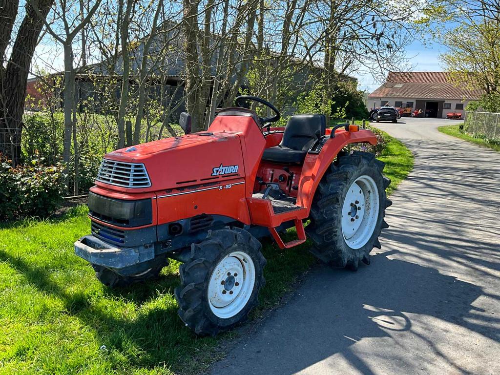 Mini-tracteur Kubota X20 avec cultivateur, Autres types
