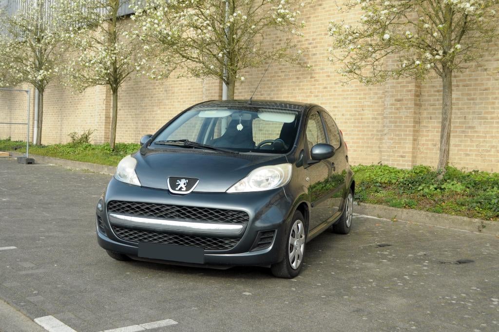 Peugeot 107 essence 111150km 5-portes pret a immatri CntrTH, Argent ou Gris, Achat, 50 kW, Entreprise
