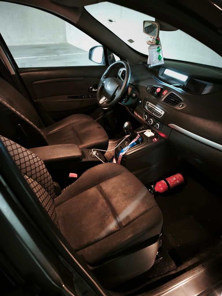 Renault Scénic 1.5 dci, Autos, Achat, Boîte manuelle, Noir, 5 portes