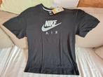 T-shirt neuf Nike noir taille S, Vêtements | Femmes, T-shirts, Neuf, Manches courtes, Enlèvement ou Envoi, Taille 36 (S)