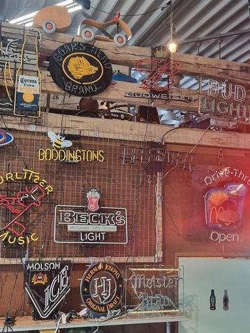 Vintage neon verlichting uit Amerika  beschikbaar voor biedingen