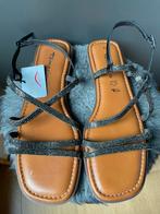 Tamaris nieuwe leren sandalen 42 met doos, Kleding | Dames, Nieuw, Sandalen of Muiltjes, Ophalen of Verzenden, Zwart