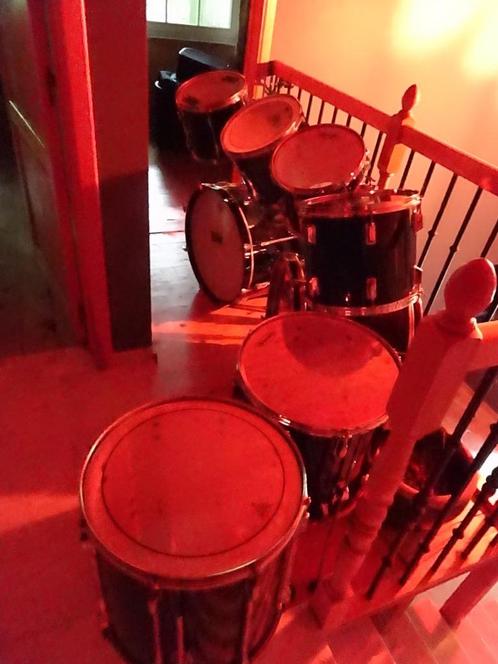 Toms voor zwarte Pearl Drum te ruil, Muziek en Instrumenten, Drumstellen en Slagwerk, Gebruikt, Pearl, Ophalen
