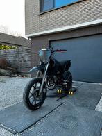 Rieju mrt 50 sm 2021 prijs bespreekbaar, Fietsen en Brommers, Brommers | Crossbrommers, Zo goed als nieuw, 50 cc, 5 versnellingen