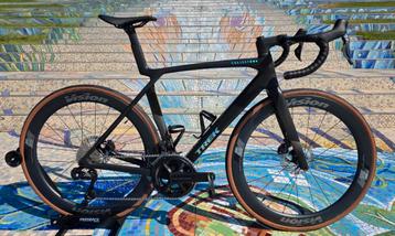 Trek Madone SLR 7 Gen 8 *Ultegra*Di2*12sp*ML[56]*2024 beschikbaar voor biedingen