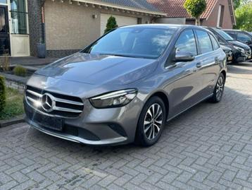 Mercedes B 180 STYLE NAVI CAMERA LED beschikbaar voor biedingen