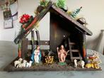 Kerststal met beeldjes. 20€. De meeste beeldjes staan vast!, Diversen, Kerst, Ophalen, Zo goed als nieuw